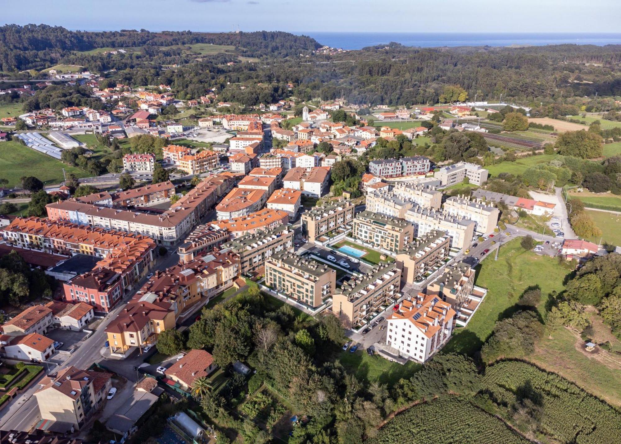 Alloru, Apartamento Con Piscina La Playa A 3 Km Vut-2714-As Llanes Exterior photo